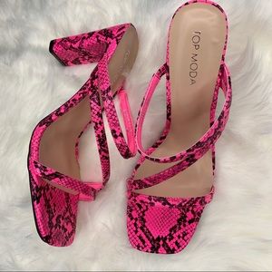 Snake skin Mule |pink and black |8.5